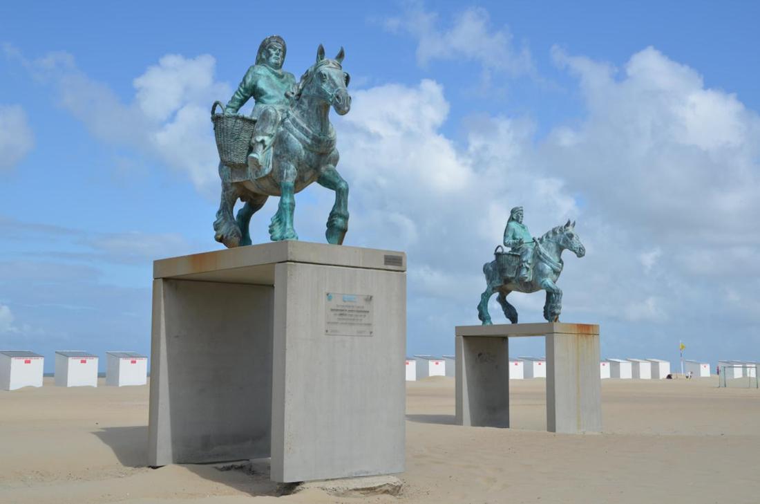 Skyview Suite Oostduinkerke Bagian luar foto